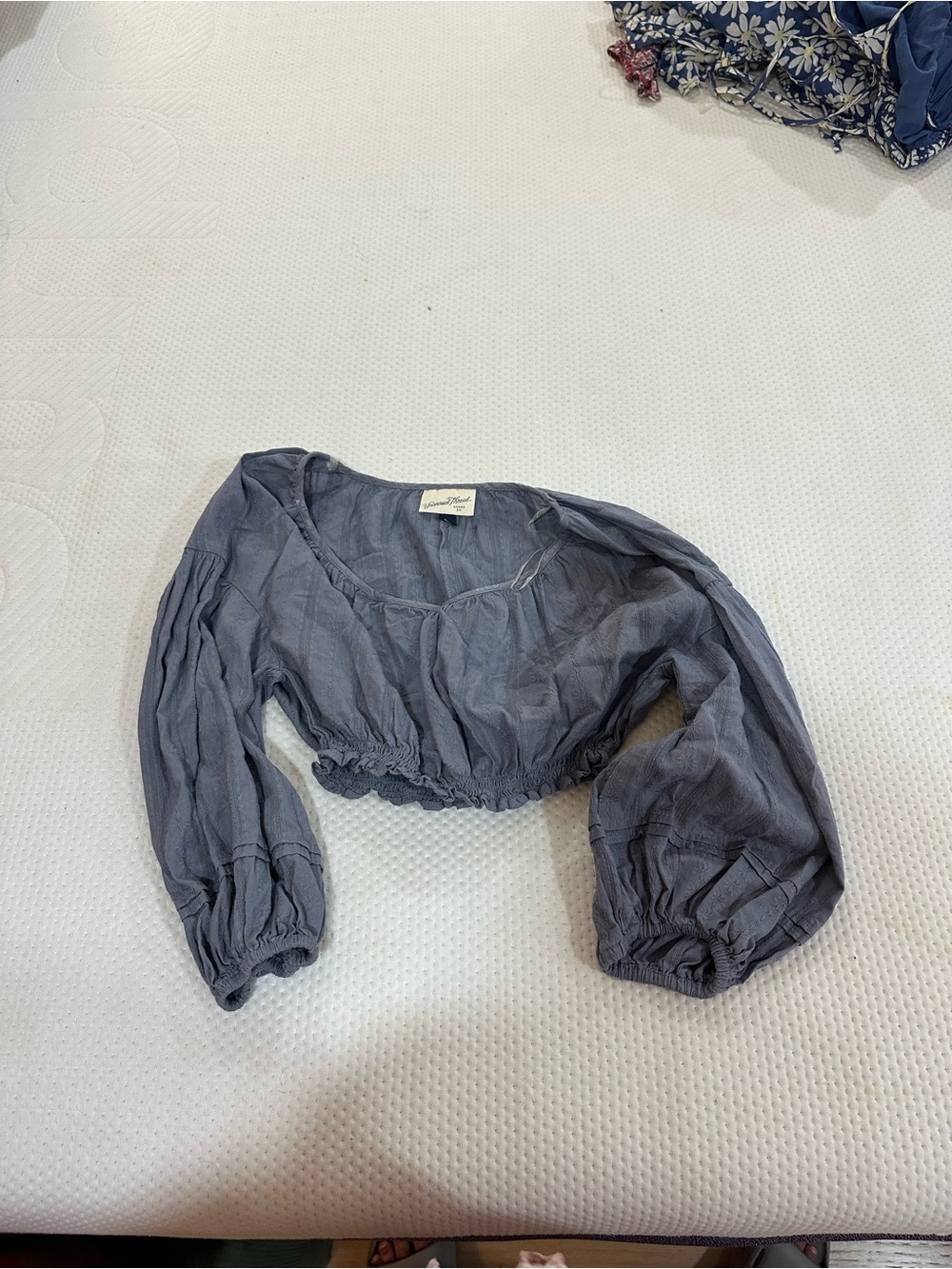 Universal Thread Slate Blue Cropped Puff-Sleeve Top